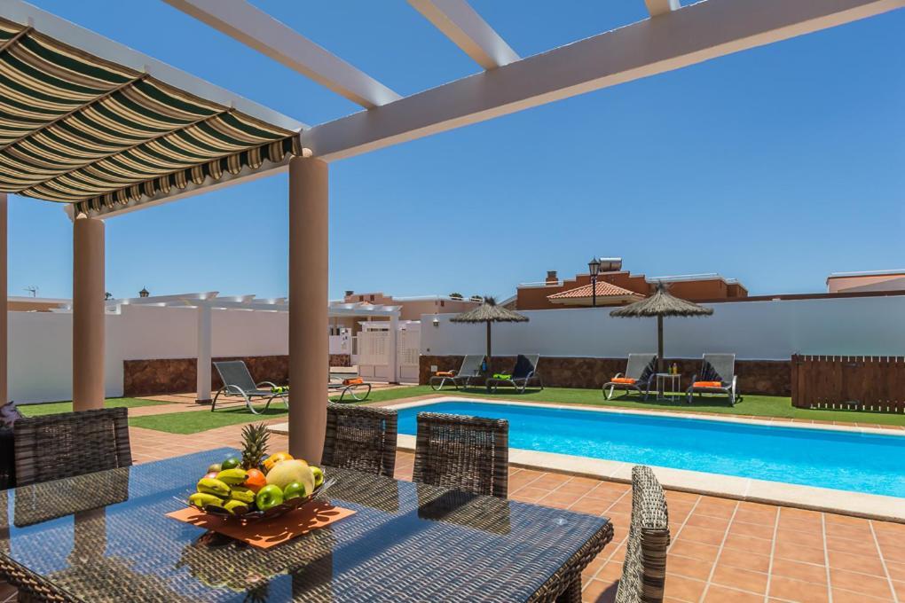 קוסטה דה אנטיגואה Villa With Private Pool, Near Beach And Golf Caleta De Fuste- Villa Charlotte מראה חיצוני תמונה