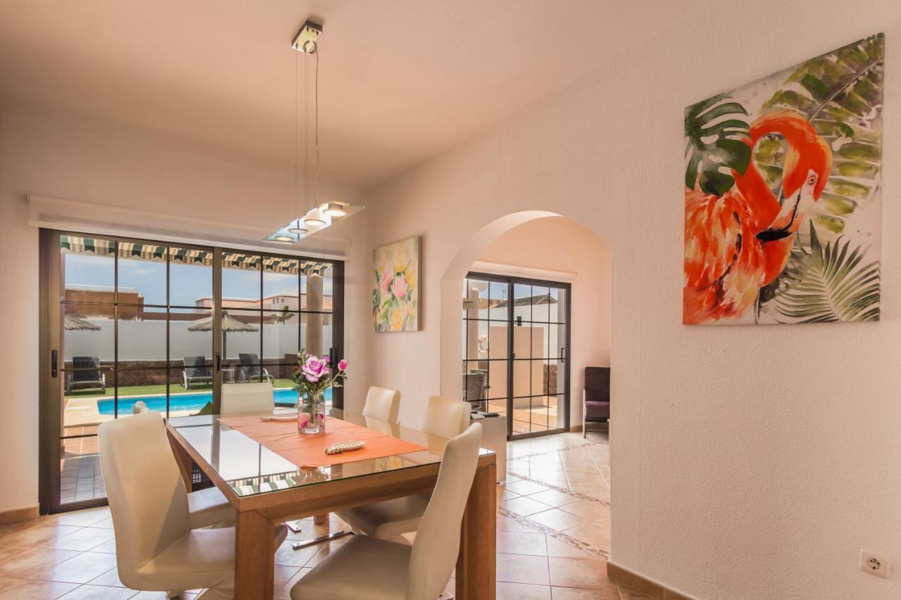 קוסטה דה אנטיגואה Villa With Private Pool, Near Beach And Golf Caleta De Fuste- Villa Charlotte מראה חיצוני תמונה